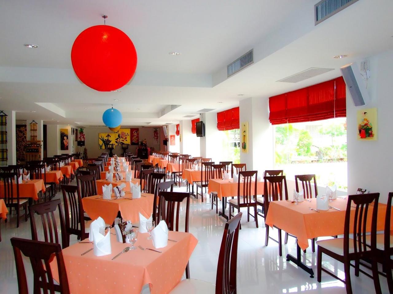 Win Place Hotel Chiang Mai Luaran gambar