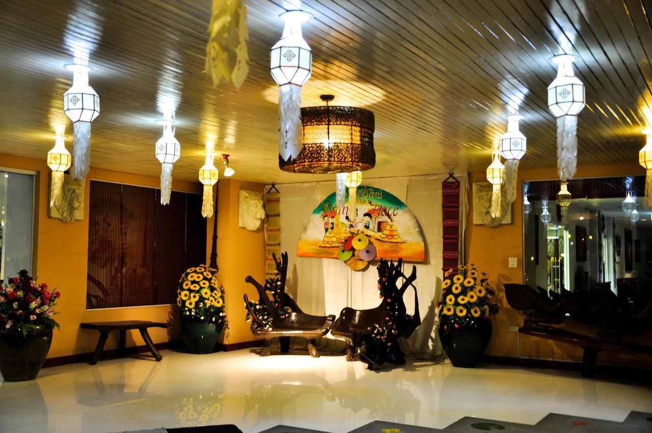 Win Place Hotel Chiang Mai Luaran gambar