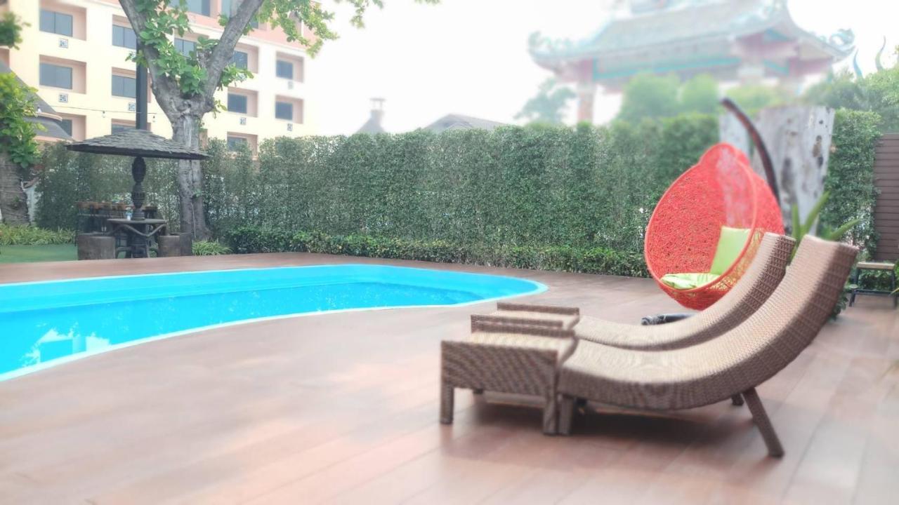 Win Place Hotel Chiang Mai Luaran gambar