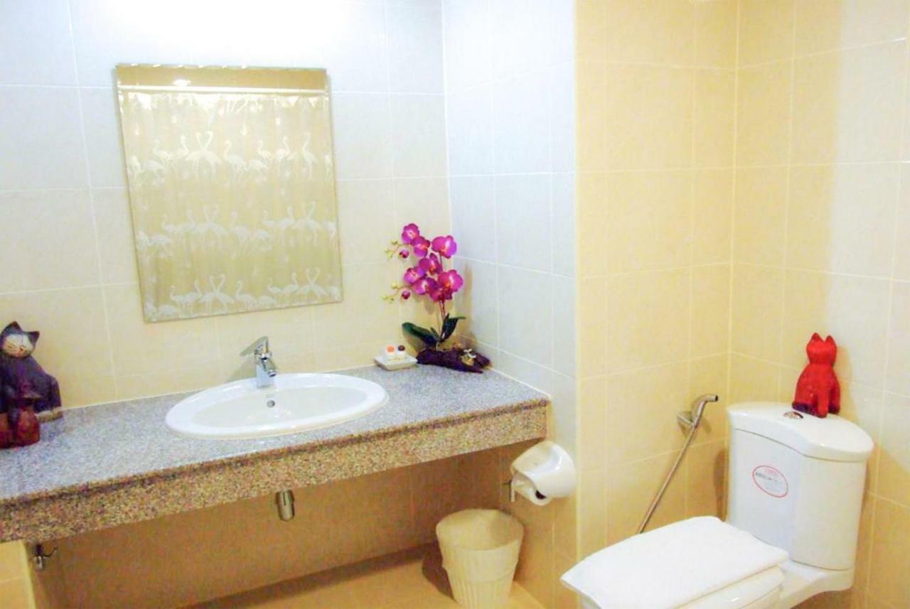 Win Place Hotel Chiang Mai Luaran gambar